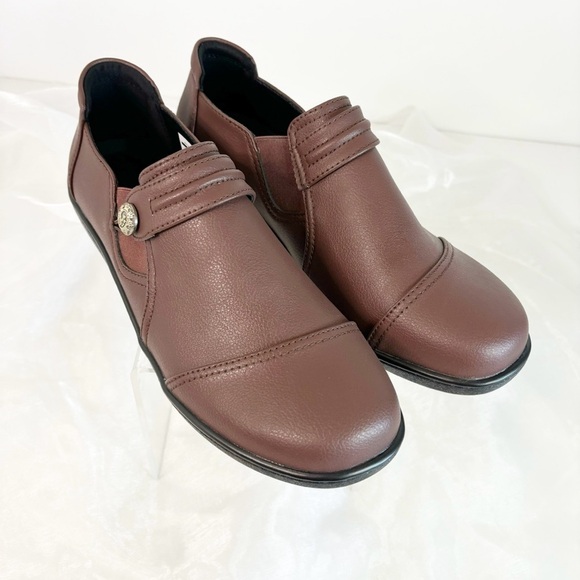 UZB Women's Slip-On Loafer Leather Non Slip Casual Dress Shoes 11 Brown - Picture 4 of 9